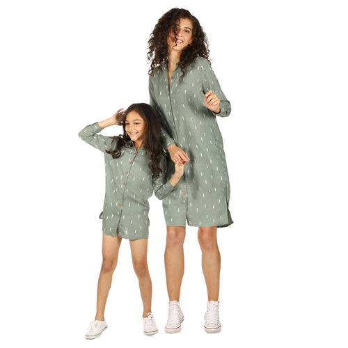 Green Feather Print Relaxed Fit Shirt Dress