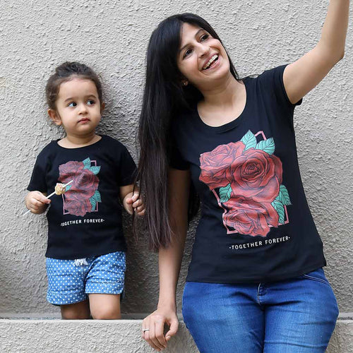 Red Roses, Mom And Daughter Matching Tees