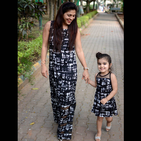 Mother-Daughter Black Print Mesh Dress